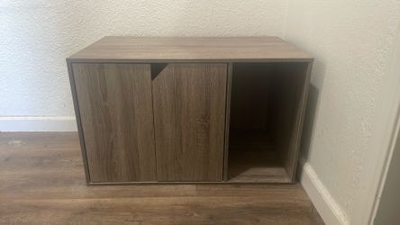 Cat litter box cupboard