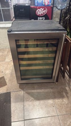Like wine refrigerator