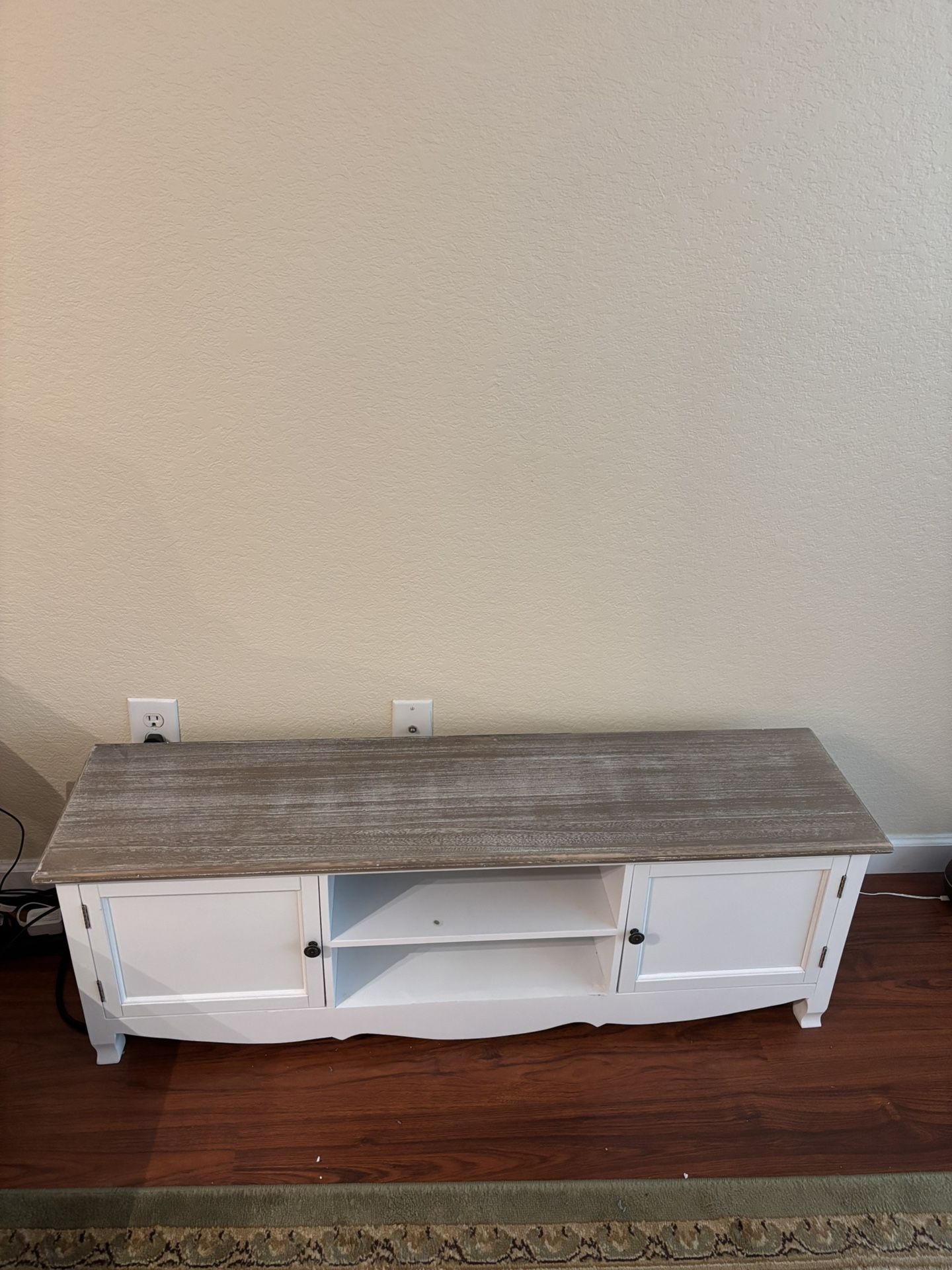 TV Stand Cabinet With Storage With Free TV