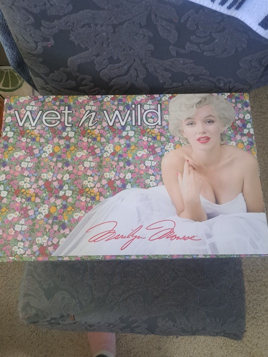 New Marilyn Monroe Makeup Collection Edition