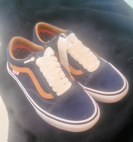 Vans "Reynolds" Shoes size 7.5 NWB