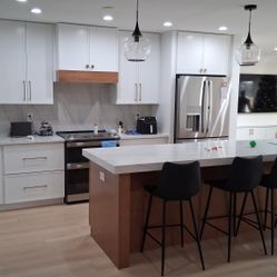 New Kitcheh Cabinets For Sale Solid Wood Soft Close Draws And Door 