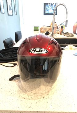 HJC is-33 motorcycle street helmet with adjustable sun visor built in