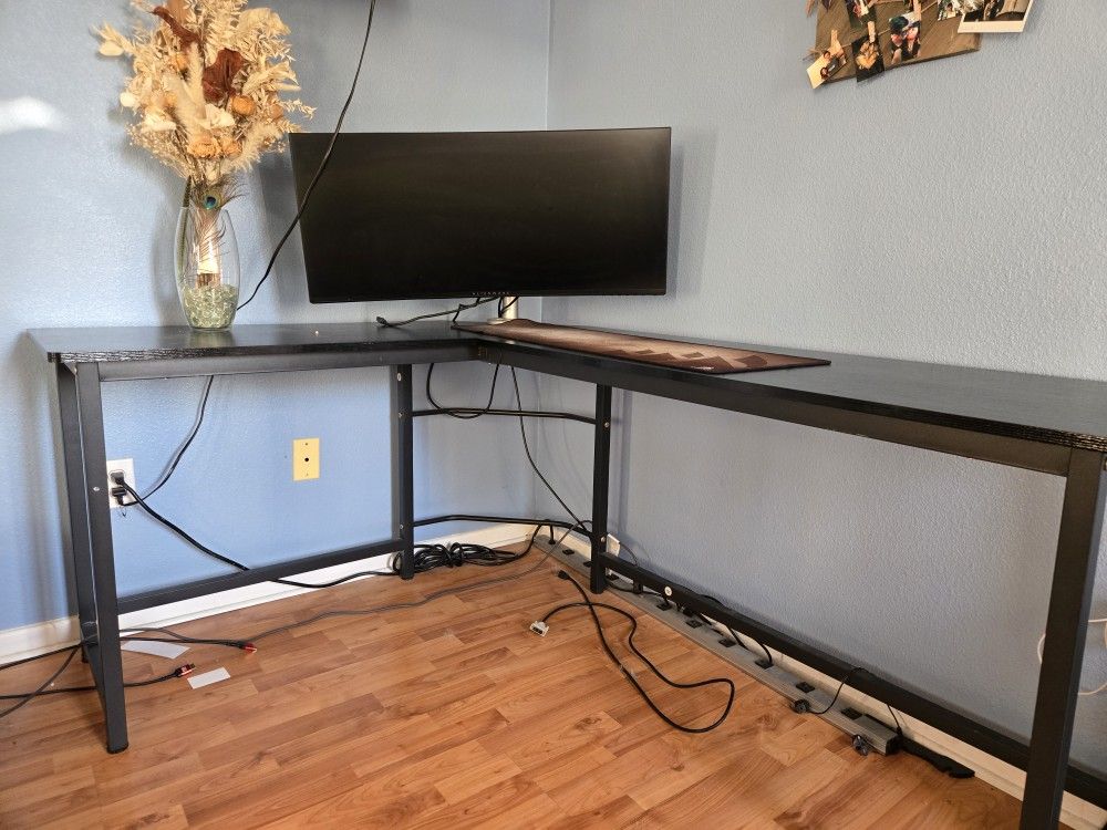 Black L Shaped desk