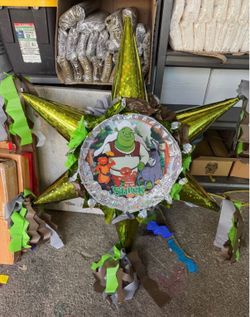 Shrek 3D star pinata