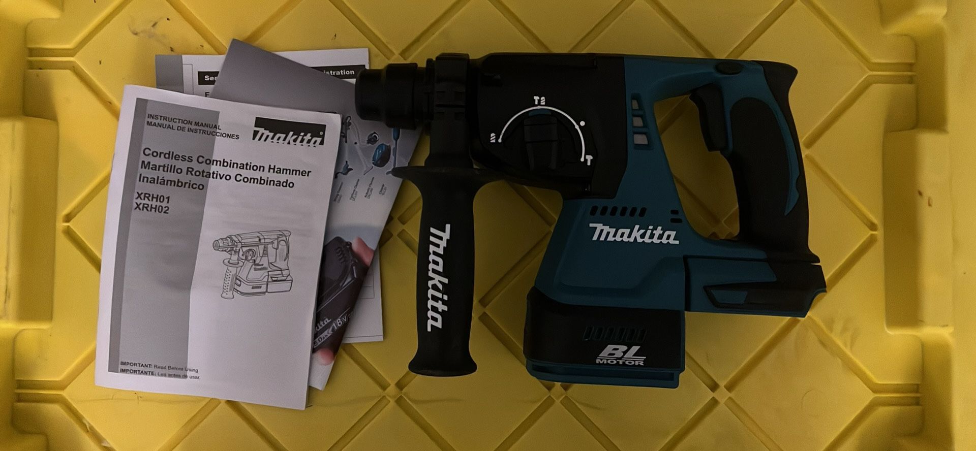 18V LXT Lithium-Ion 1 in. Brushless Cordless SDS-Plus Concrete/Masonry Rotary Hammer Drill (Tool-Onl