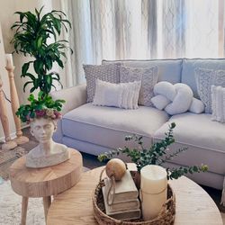  Modern Sofa in Great Condition – Like New