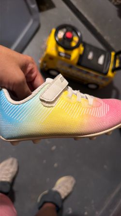 Girls cleats