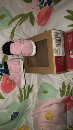 Baby pink vans size 1