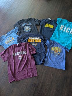 Lot of 7 College & Sports Graphic T-Shirts