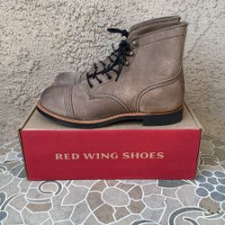 BOOTS RED WING IRON RANGER 8087 SIZE 9 MENS 