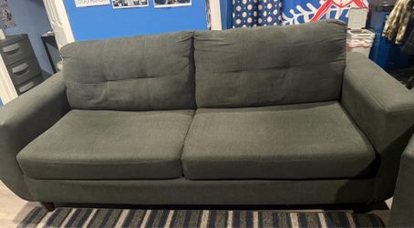 Selling my full couch and 2 chairs