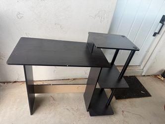 Computer desk