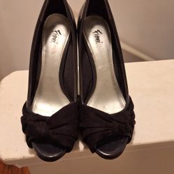 Size 7 Medium Purple Heels