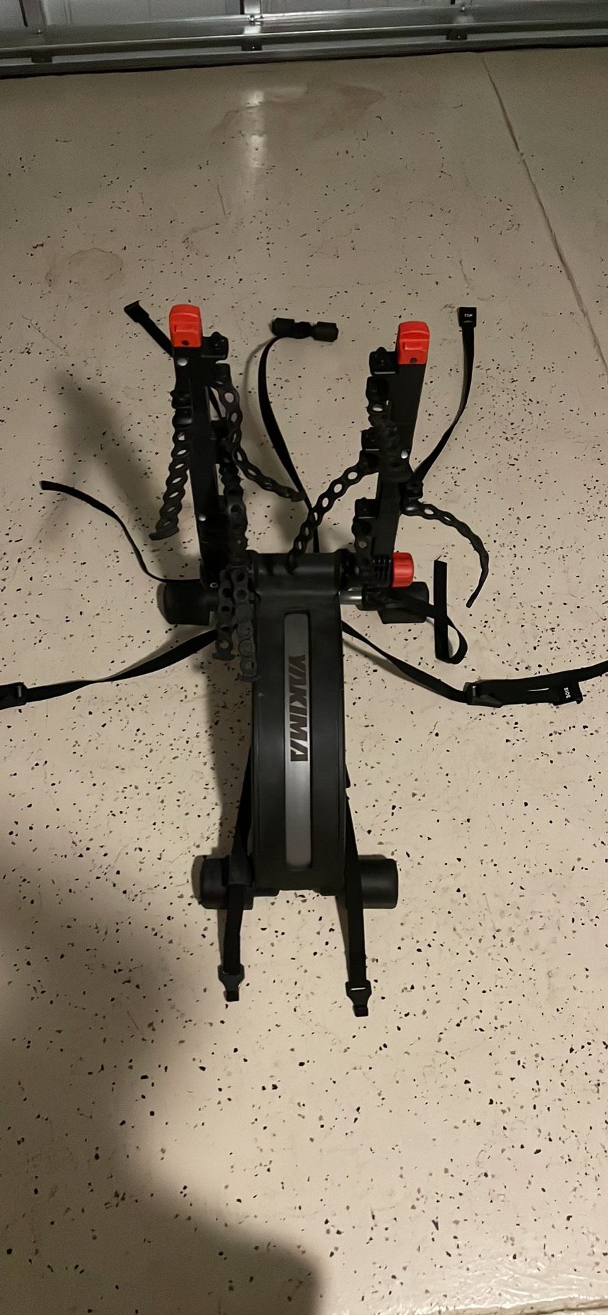 Yakima Quickback Bike Rack, 3 Bikes