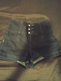 HAMMER shorts for young women / Short para mujer joven sizes M 