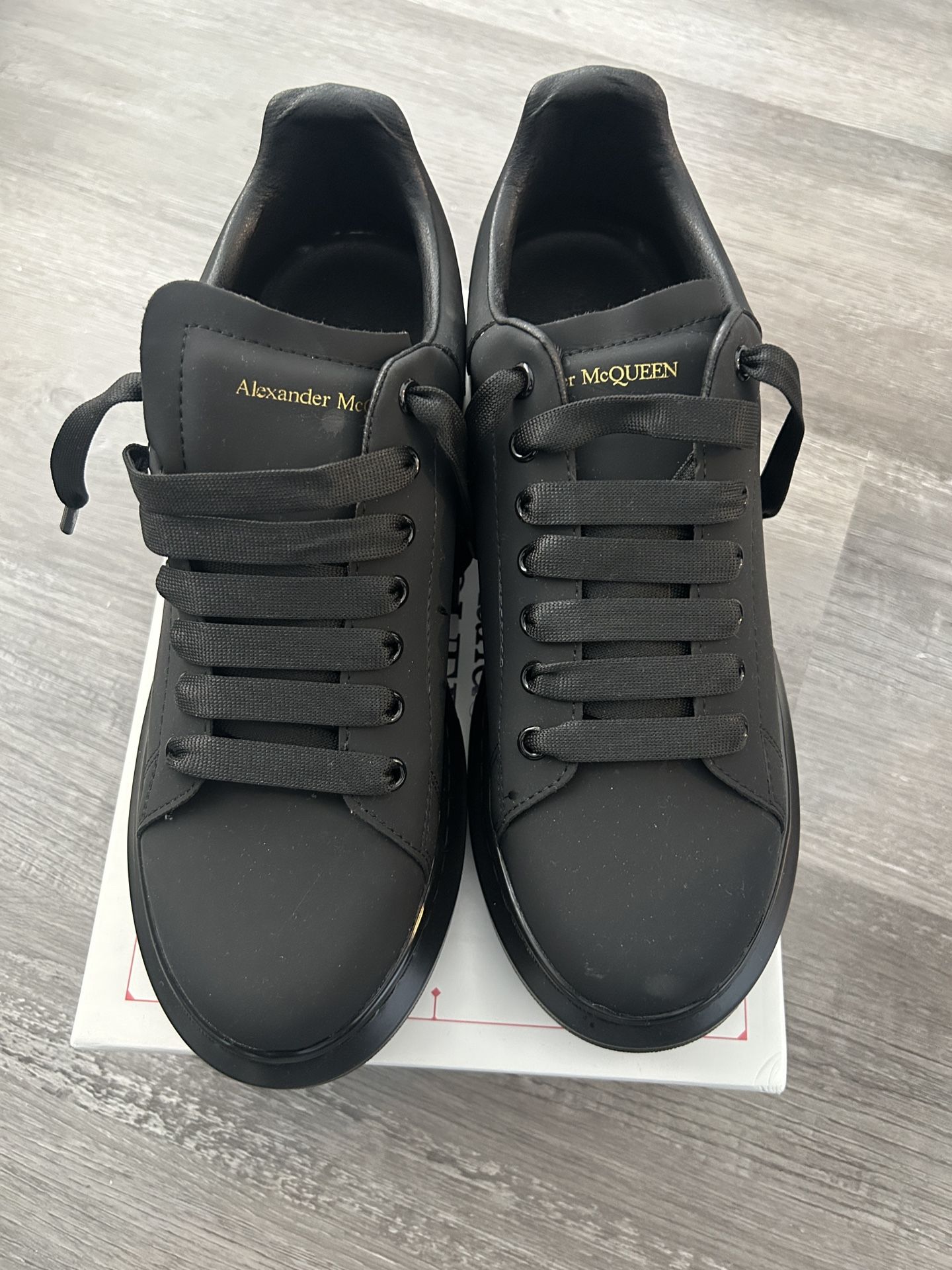 alexander mcqueens size 11