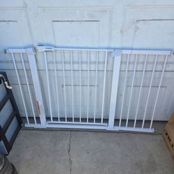 wide Pet gate