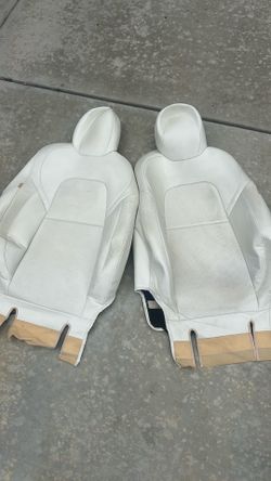Tesla Model 3  white  Front Seat Covers