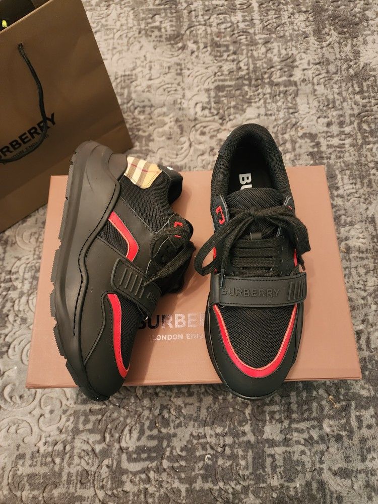 Burberry Check SneakerLeather