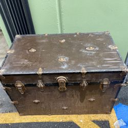 Vintage Chest 