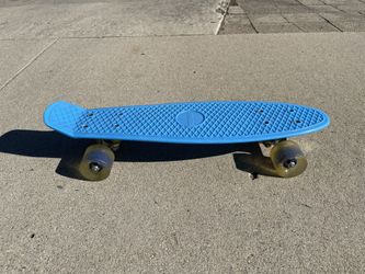 Enkeeo Mini Skateboard