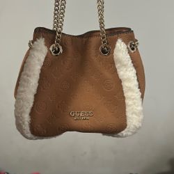 Guess purse 