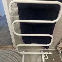 Towel warmer