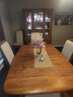 Oak dining table and 6 chairs AND hutch