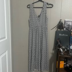 cute black and white geometrical dress