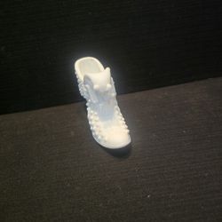 Fenton Milkglass Slipper
