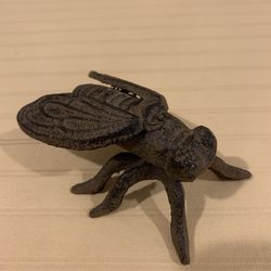 Metal Bee Decor