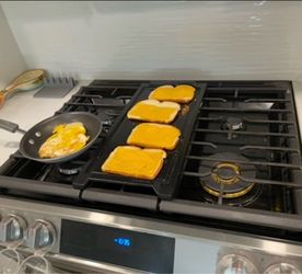 Samsung 30” Smart WiFi Slide-In Gas Range – Stainless Steel