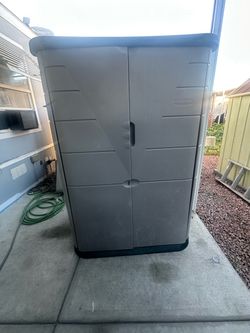 6-Foot-Tall Rubbermaid Outdoor Storage Cabinet – $125