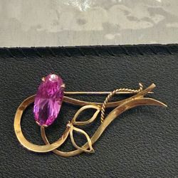 18K Yellow Gold Pin