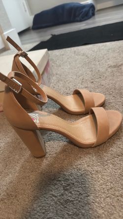 Nude Block Heels – Size 6.5