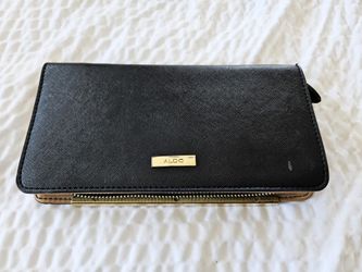 Aldo Black/Tan Leather Wallet Clutch