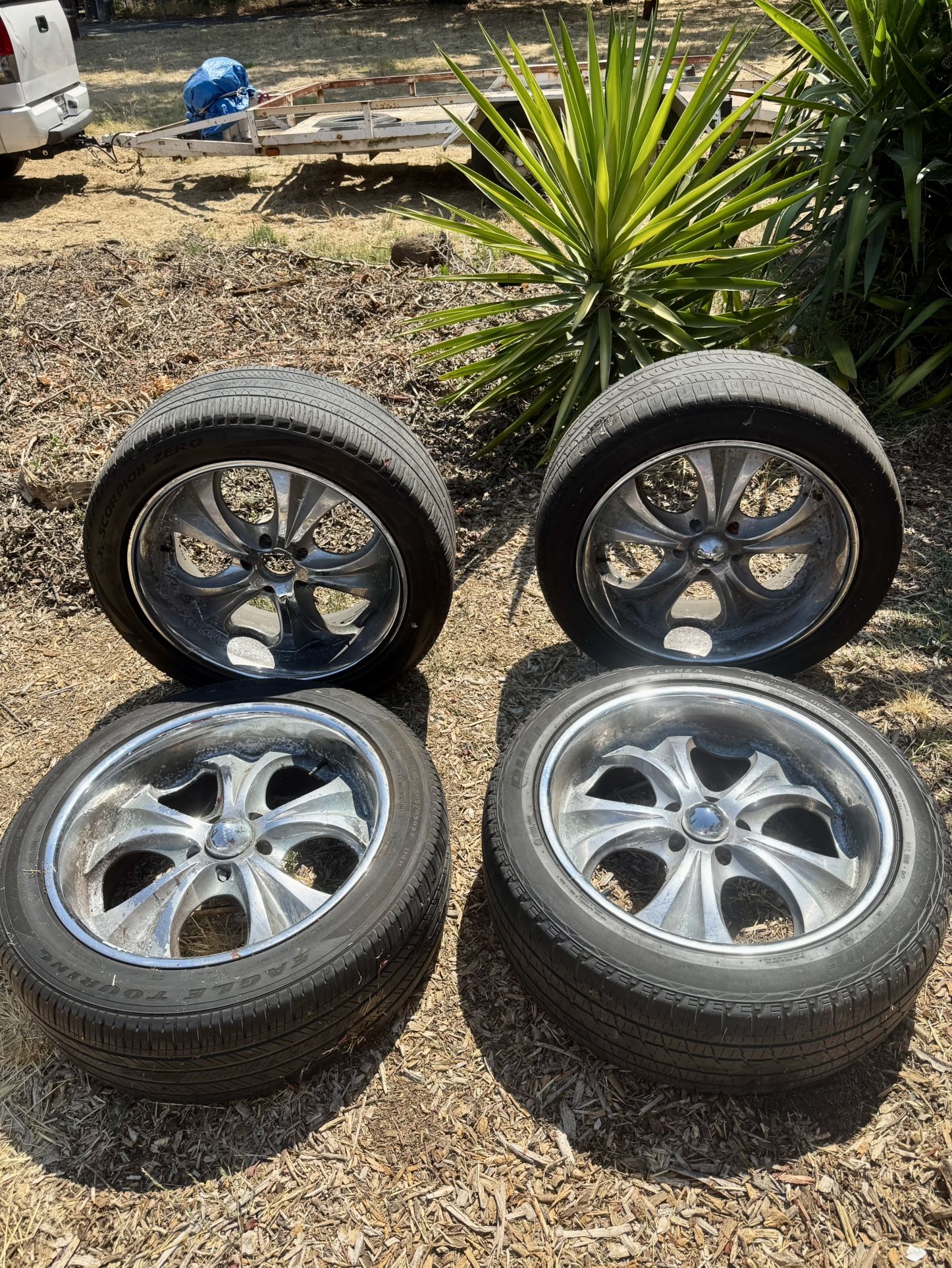 22” Wheels with Tires 285 45 22