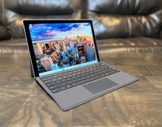 Touchscreen Surface Pro 5 Core i5 8GB RAM 256GB SSD 12.3” 2K display Windows 11 tablet laptop computer with Cover