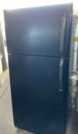 Kenmore Top Mount Black Refrigerator
