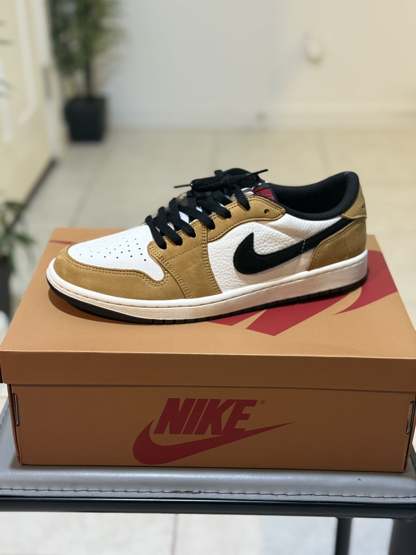 Nike Air Jordan 1 Retro OG Low Rookie of the Year Size 11