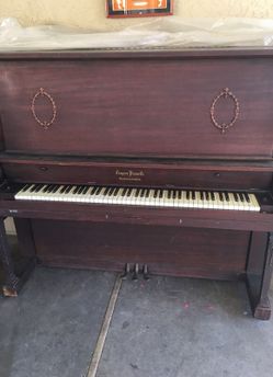 Antique Piano