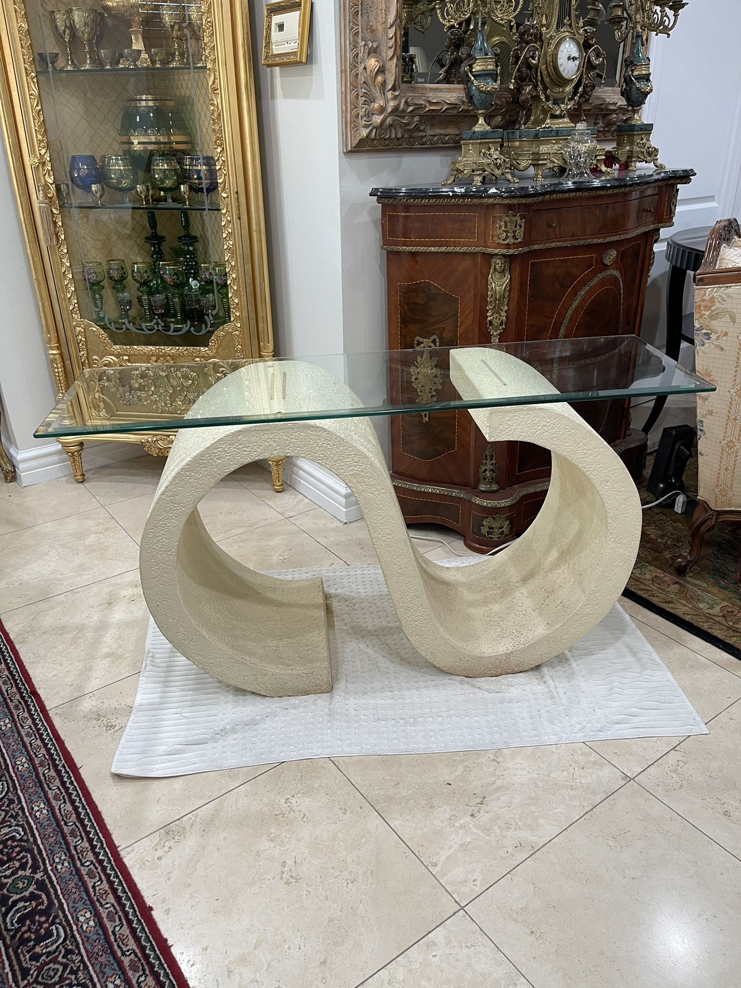 Beautiful Postmodern Travertine Console Table 1970’s🌷