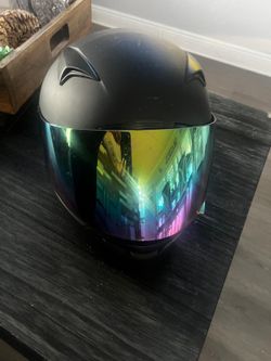 3 Ford helmets