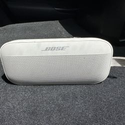 Bose SoundLink Flex. White