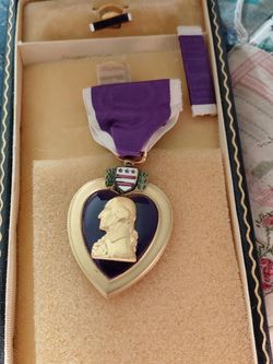 US Military Purple Heart Medal with Case