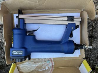 Crown Pneumatic 20 Gauge 1/2 Crown Air Stapler