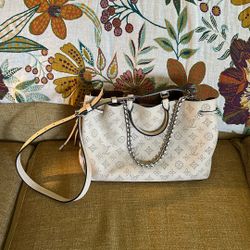 Louis Vuitton Bella Tote Mahina Cream