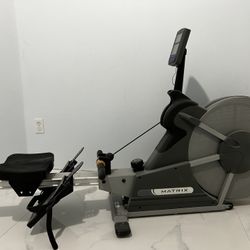 Matrix Rowing Machine 