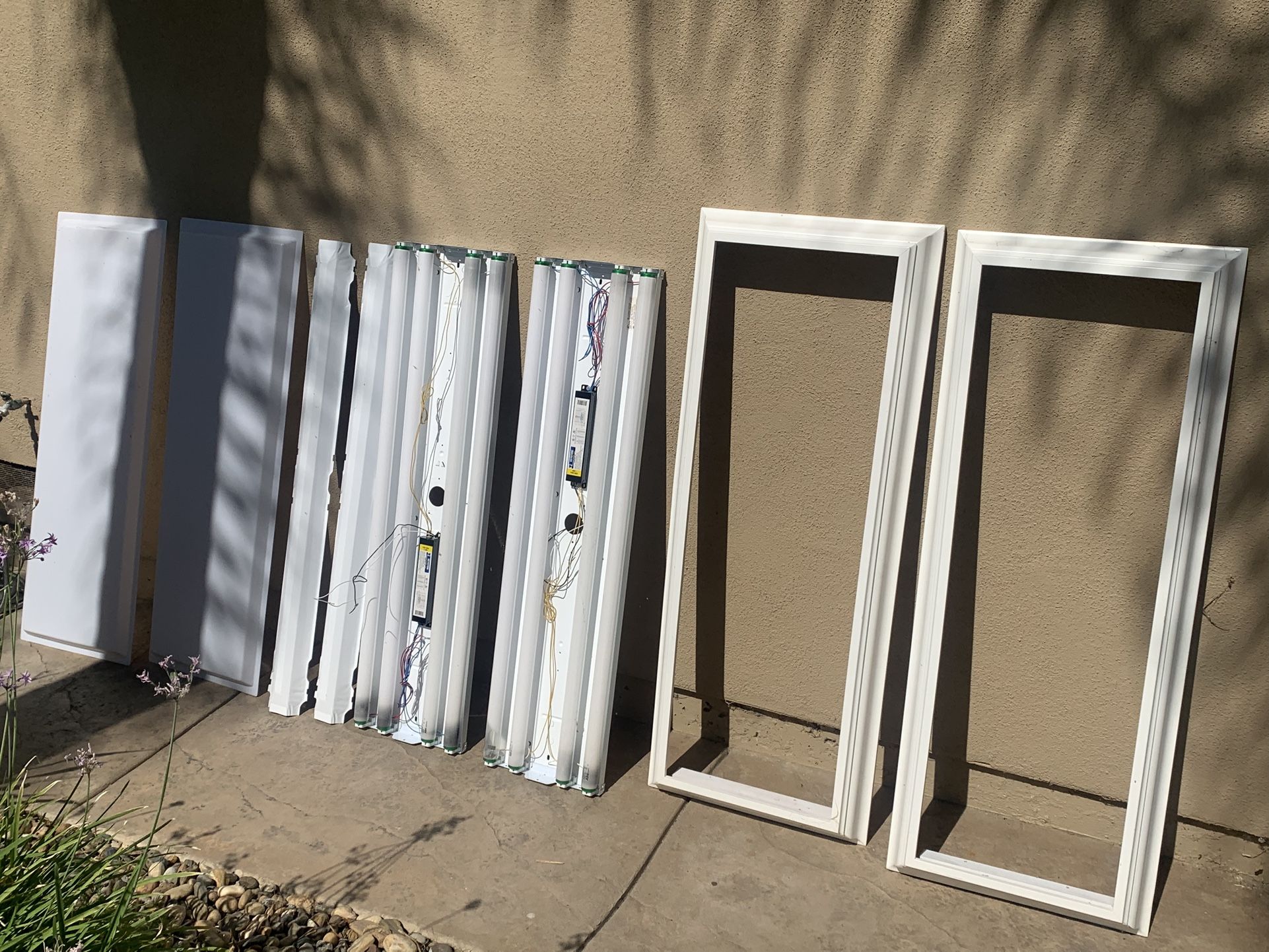 Free Fluorescent Lights